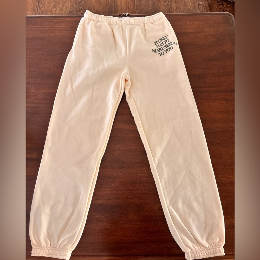 NWT! Happy Camp3r cream sweatpants